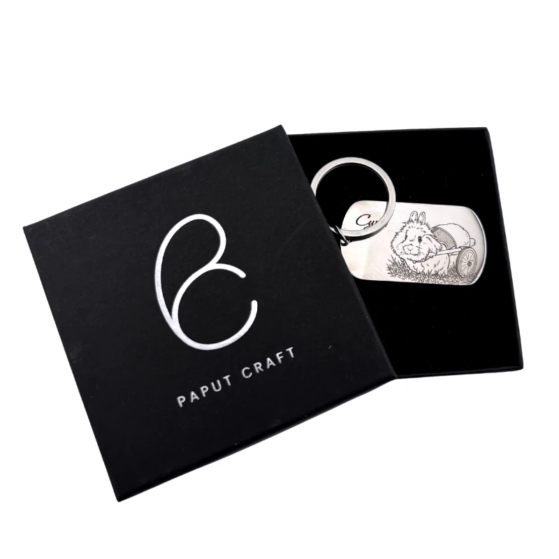 Personalizowany brelok z grawerem królika w pudełku Paput Craft